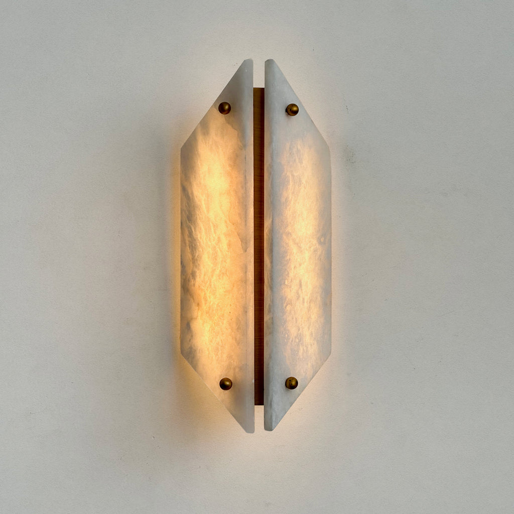 Valva Alabaster Sconce