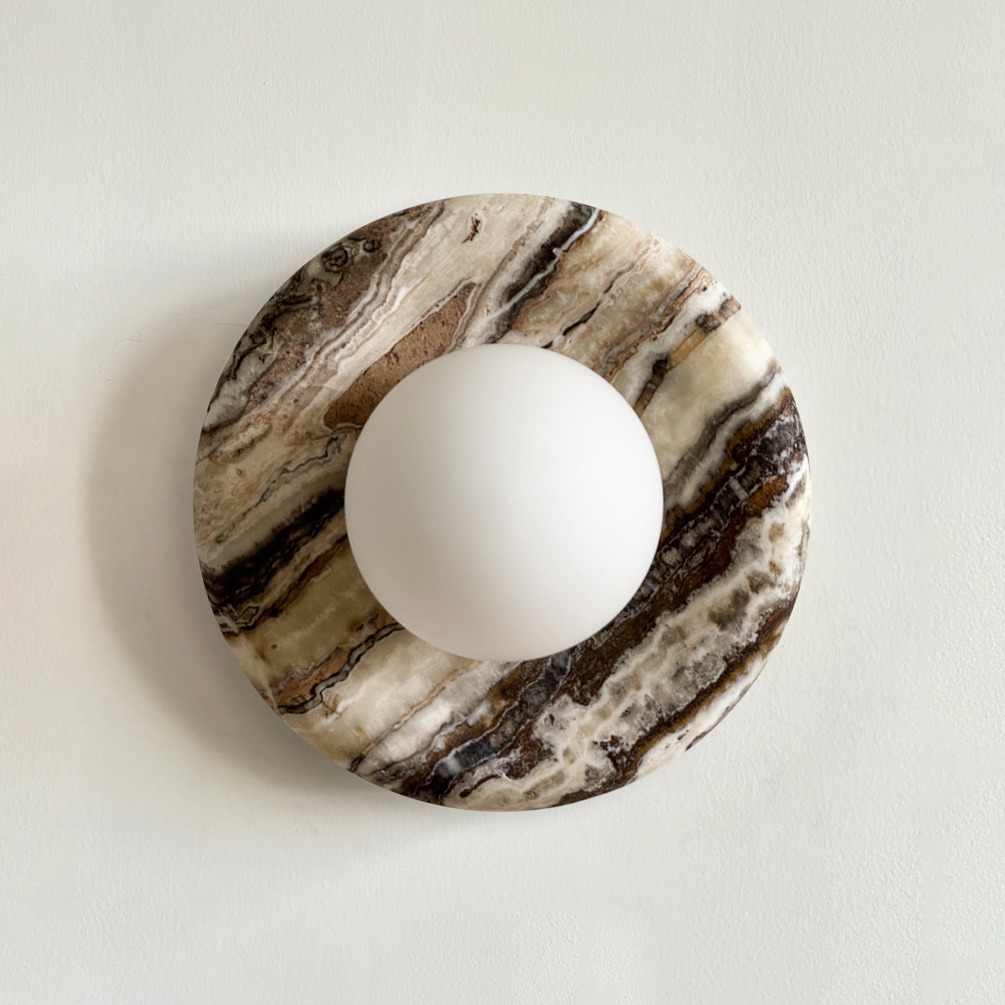 Marlowe Sconce- Karmania Traonyx