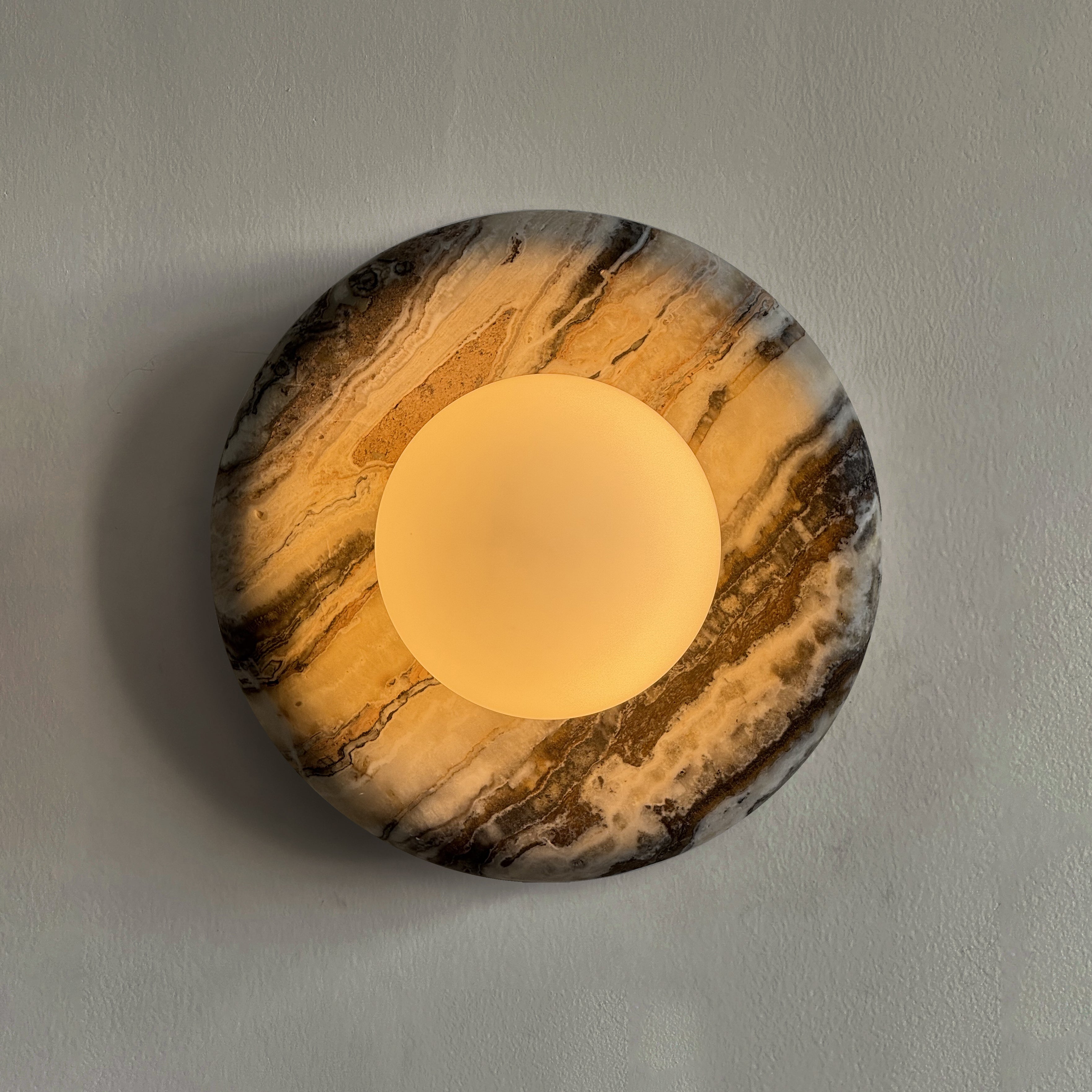 Marlowe Sconce- Karmania Traonyx
