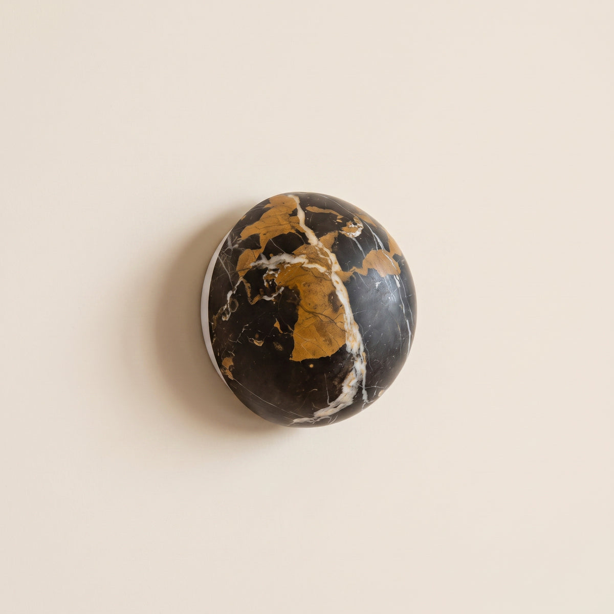 Halo Sconce – Nero Portoro