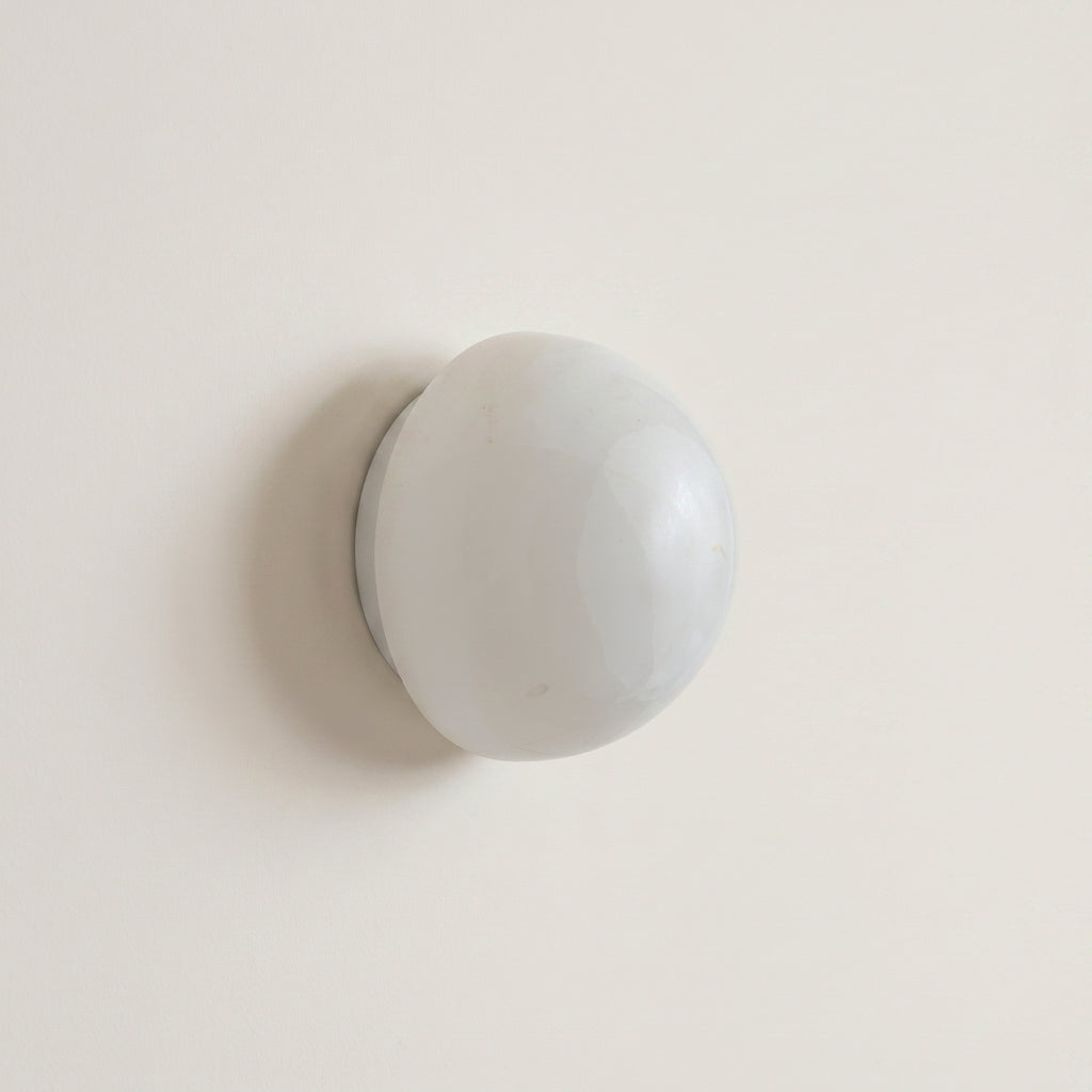 Halo Sconce – Milky Onyx