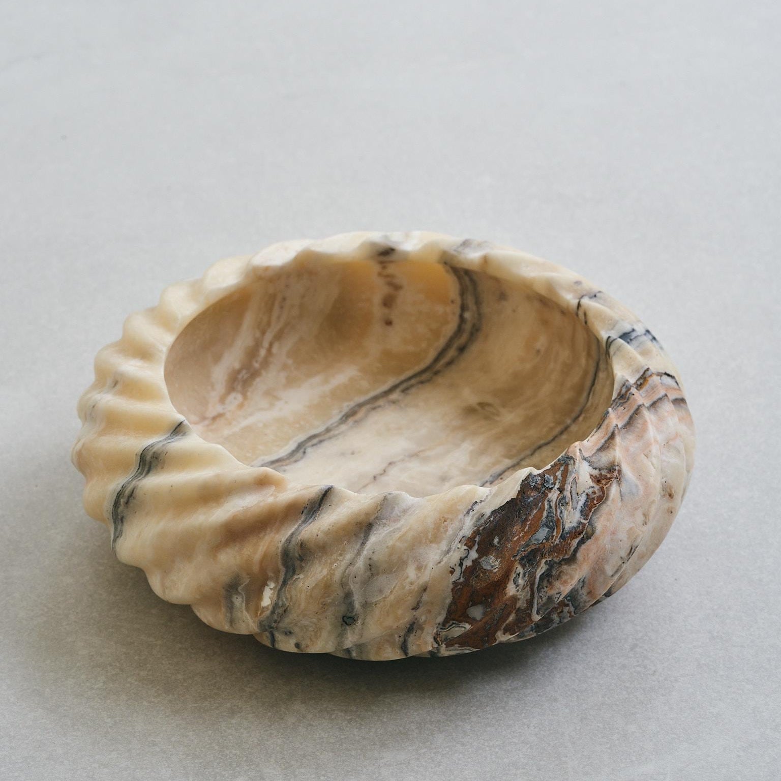 Unique Wave-Patterned Traonyx Bowl