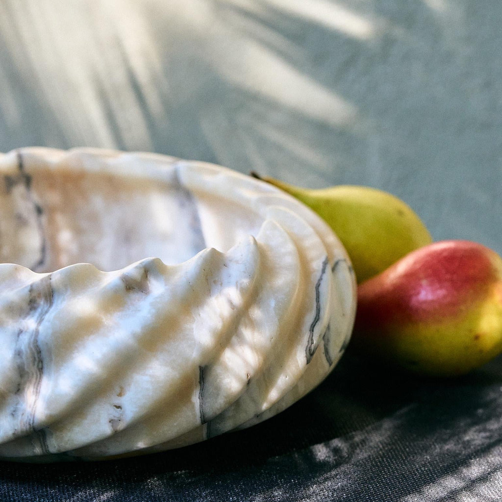 Unique Wave-Patterned Traonyx Bowl