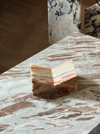 The V Bookstand - Lux Onyx