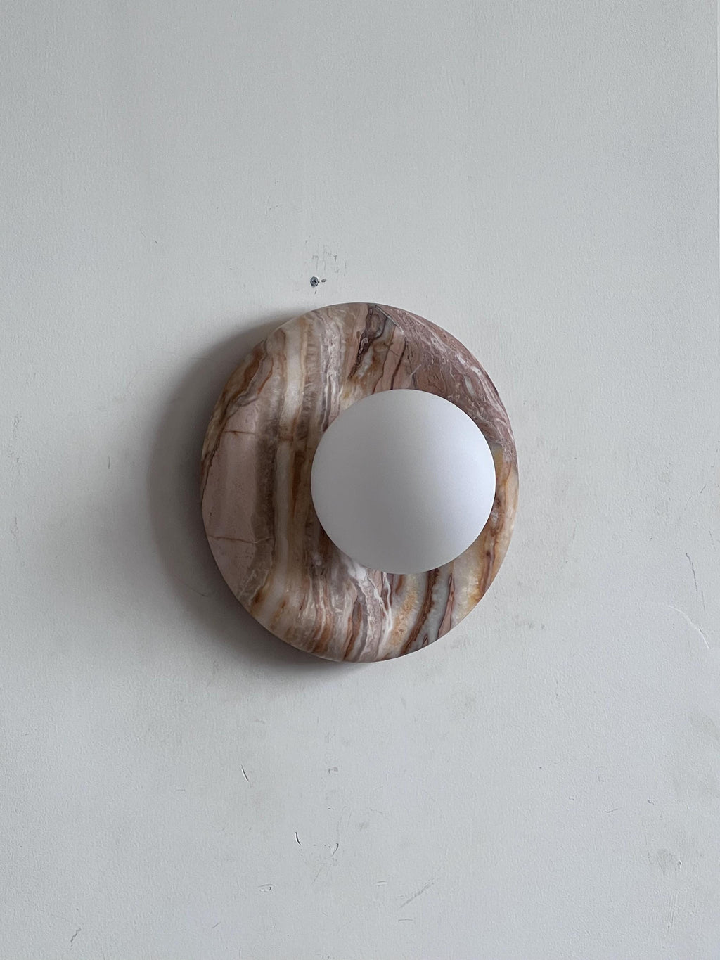 Marlowe Sconce- Karmania Traonyx